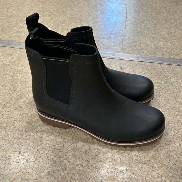 Women's Chaco Ankle Boots - Picture 1 of 5